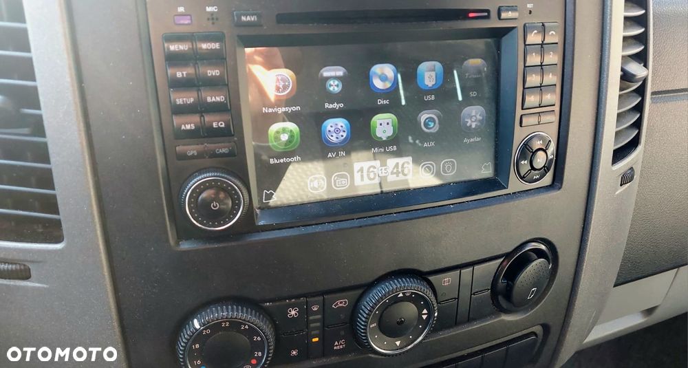 Volkswagen Crafter - 10