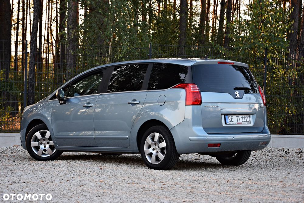 Peugeot 5008 - 19