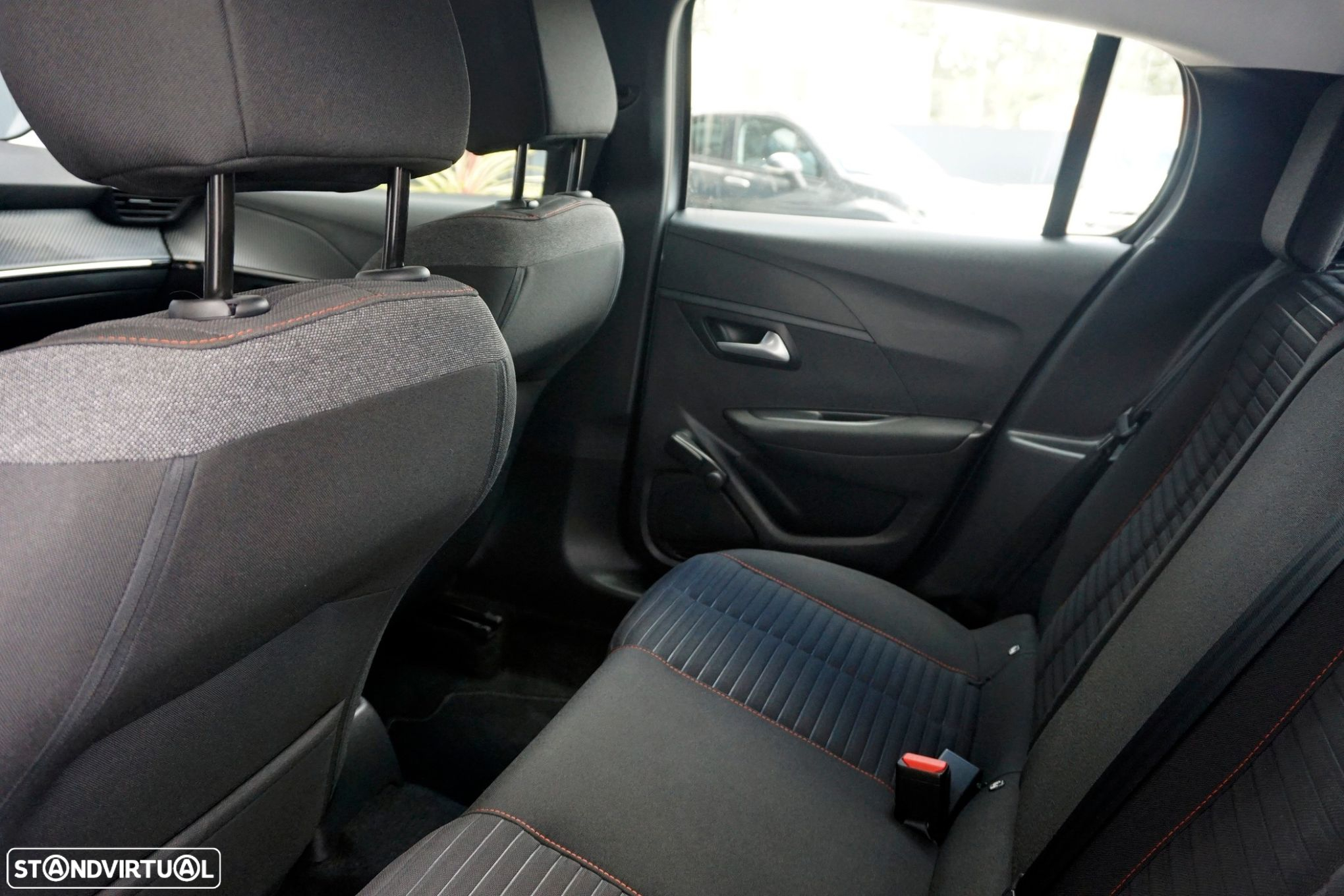 Peugeot 208 1.2 PureTech Active - 15