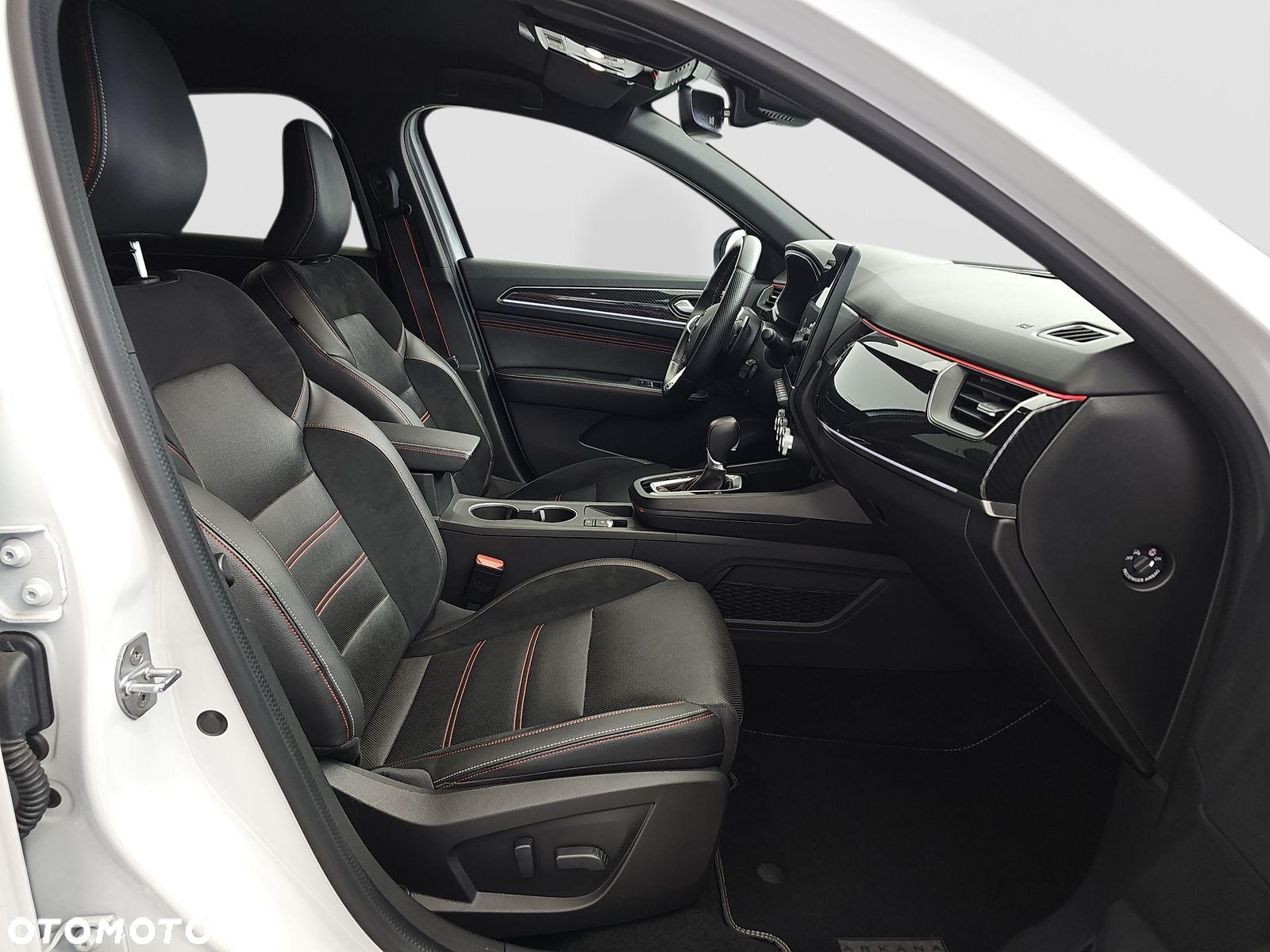 Renault Arkana 1.3 TCe mHEV R.S Line EDC - 37