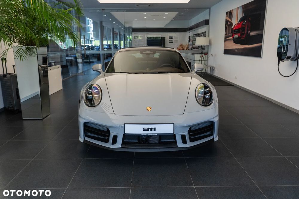 Porsche 911 Carrera 4S - 5