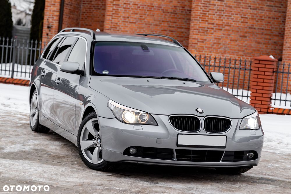 BMW Seria 5 525i Touring - 1