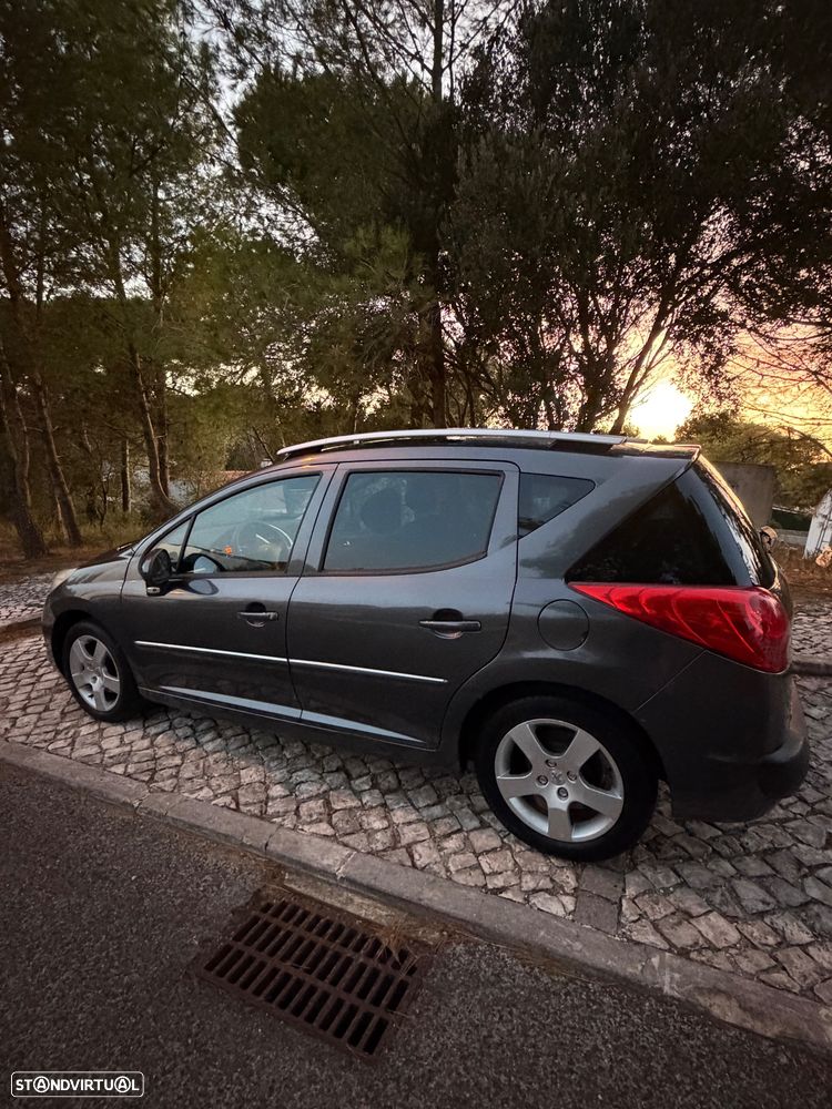 Peugeot 207 SW 1.6 HDi Premium - 17