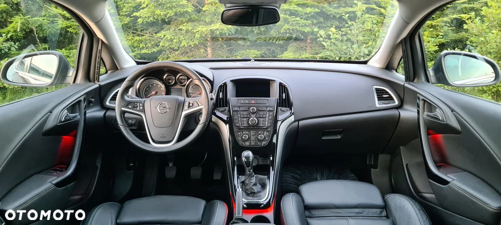 Opel Astra 1.4 Turbo Innovation - 19
