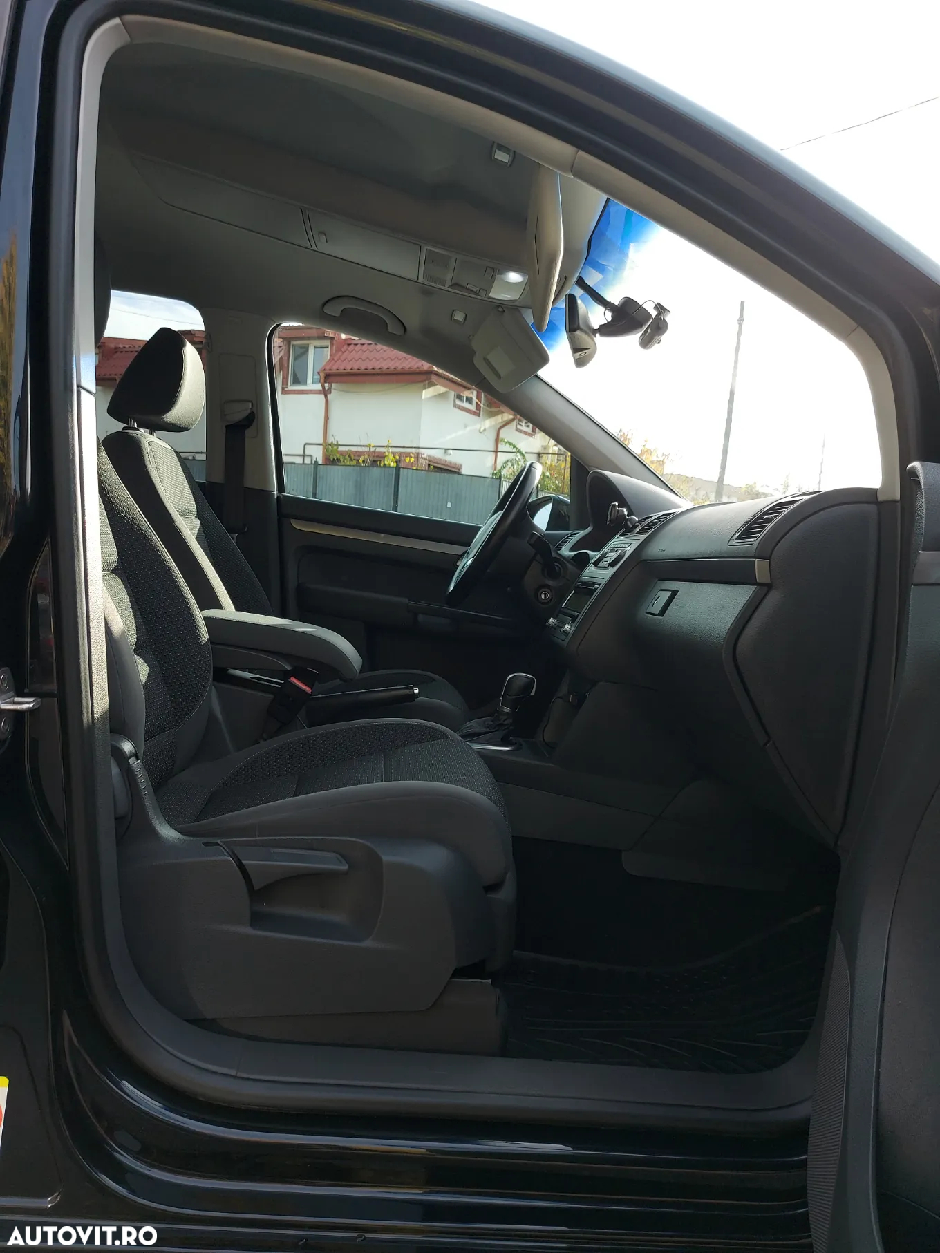 Volkswagen Touran 1.6 TDI DSG Comfortline - 14