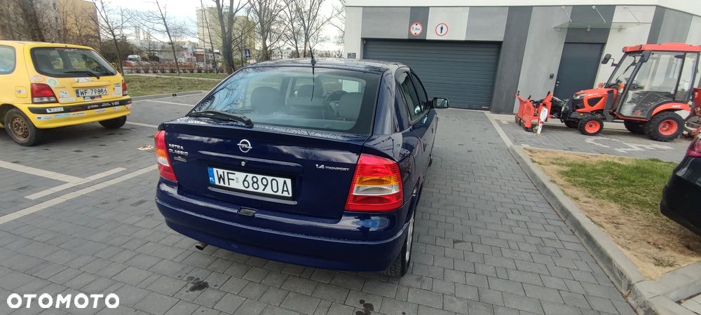 Opel Astra 1.4 - 6