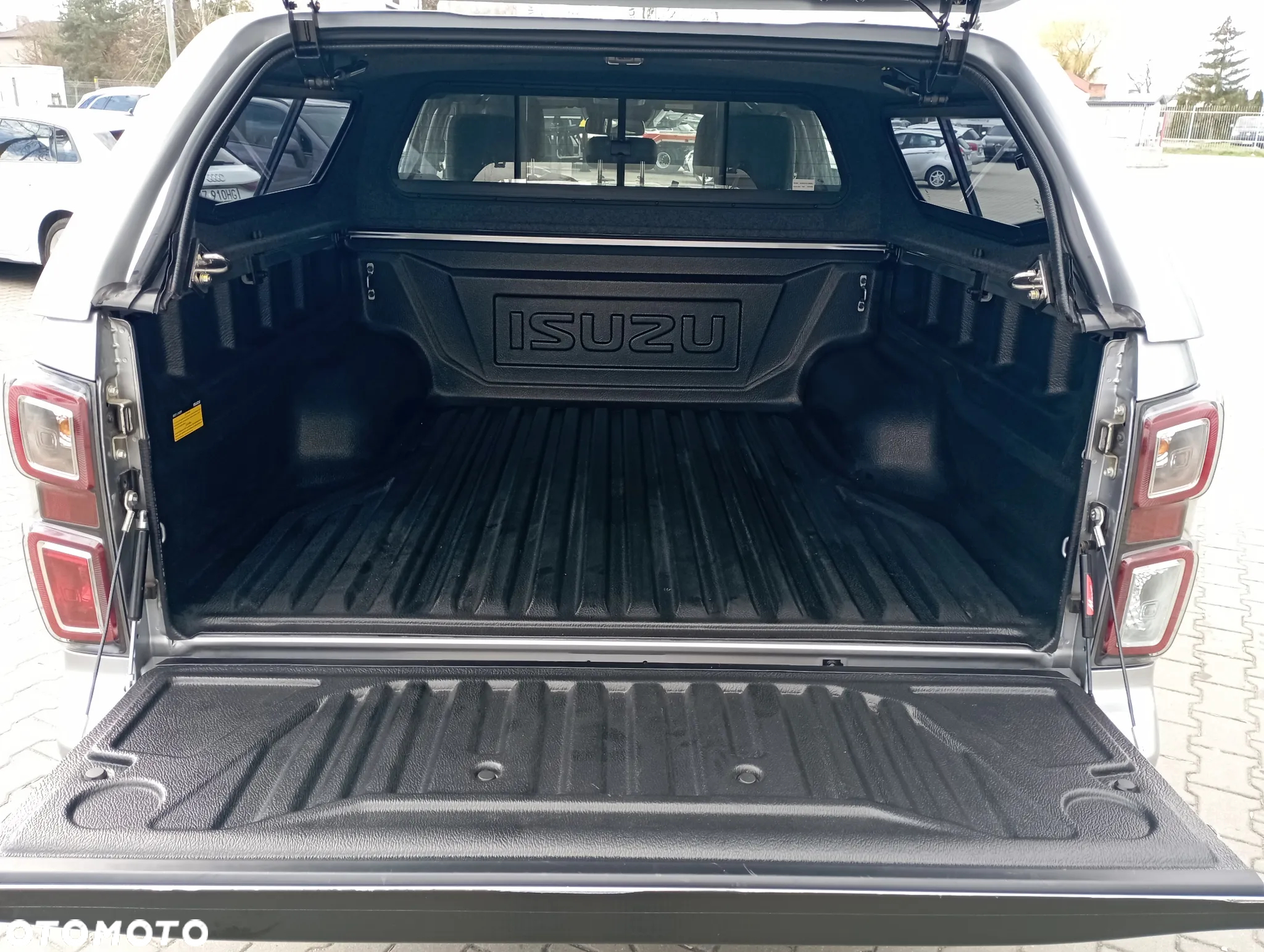 Isuzu D-Max 1.9 DC LSE - 11