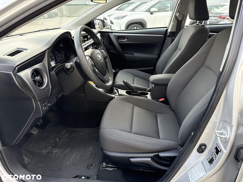 Toyota Corolla 1.4 D-4D Active - 13