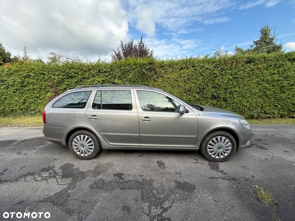 Skoda Octavia 1.4 TSI Ambiente - 2