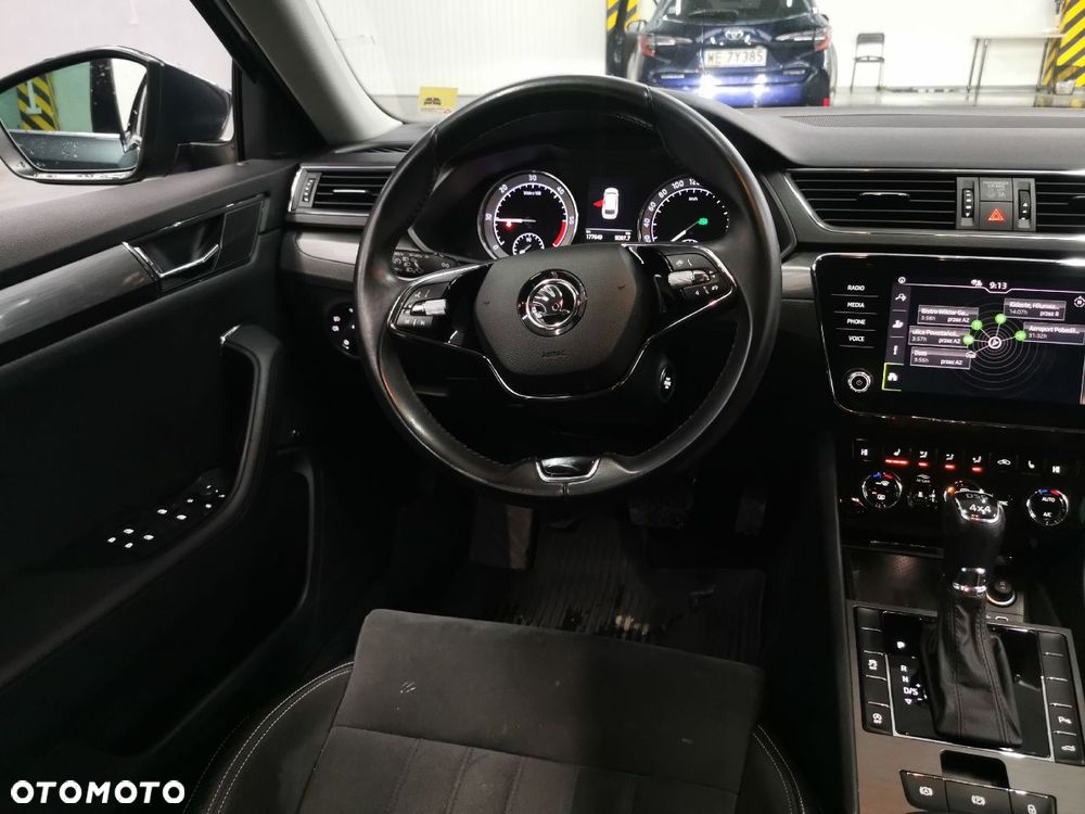 Skoda Superb 2.0 TDI SCR 4x4 Style DSG - 5