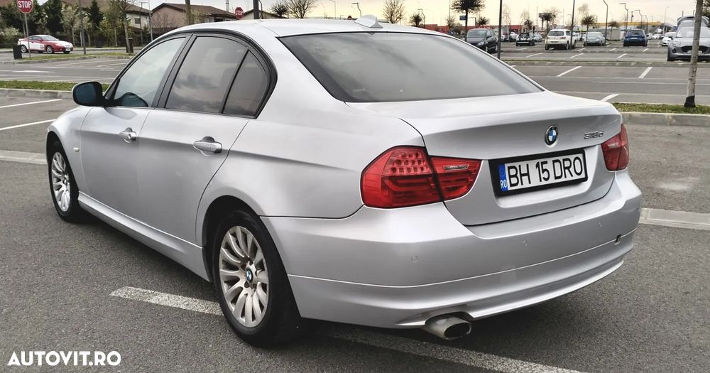 BMW Seria 3 318d - 3