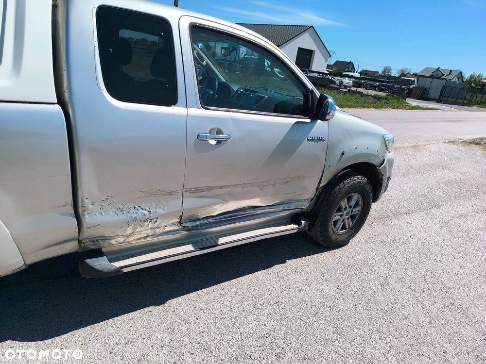 Toyota Hilux - 7