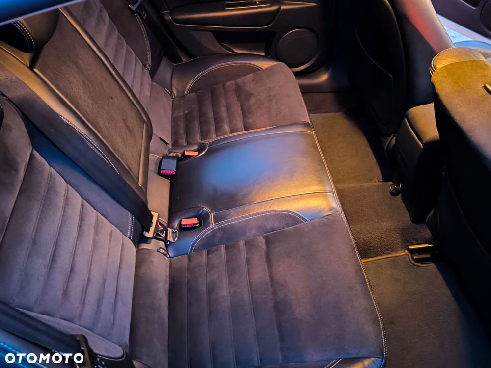 Renault Laguna dCi 110 FAP Limited - 21