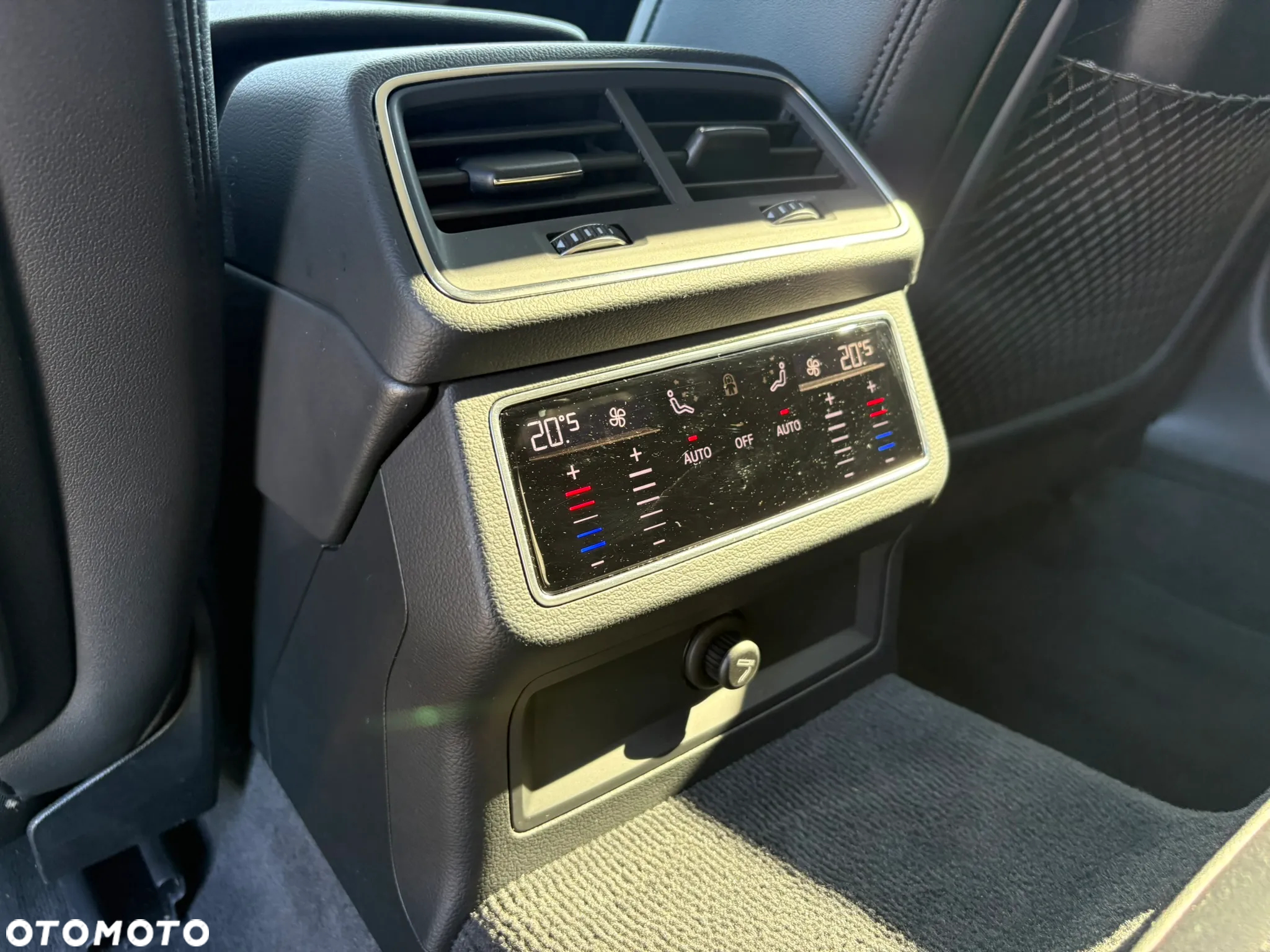 Audi A6 Avant 40 TDI quattro S tronic - 24