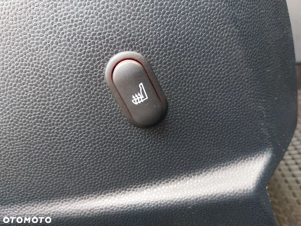 Ford Fiesta 1.25 Champions Edition - 24