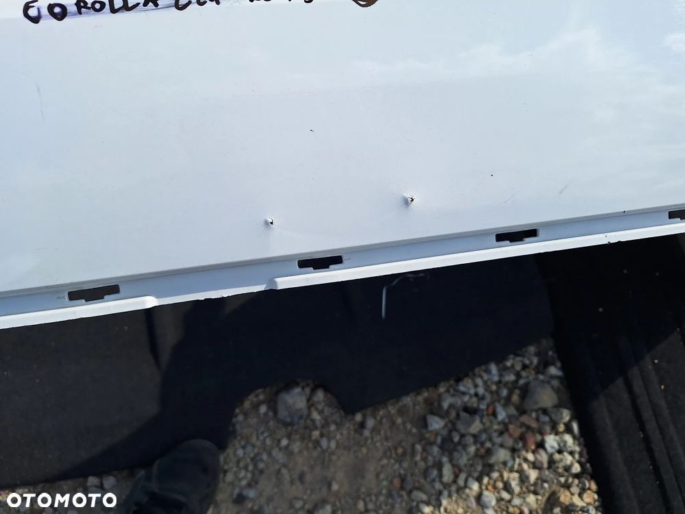 ZDERZAK TYŁ TYLNY TOYOTA COROLLA E21 KOMBI - 4