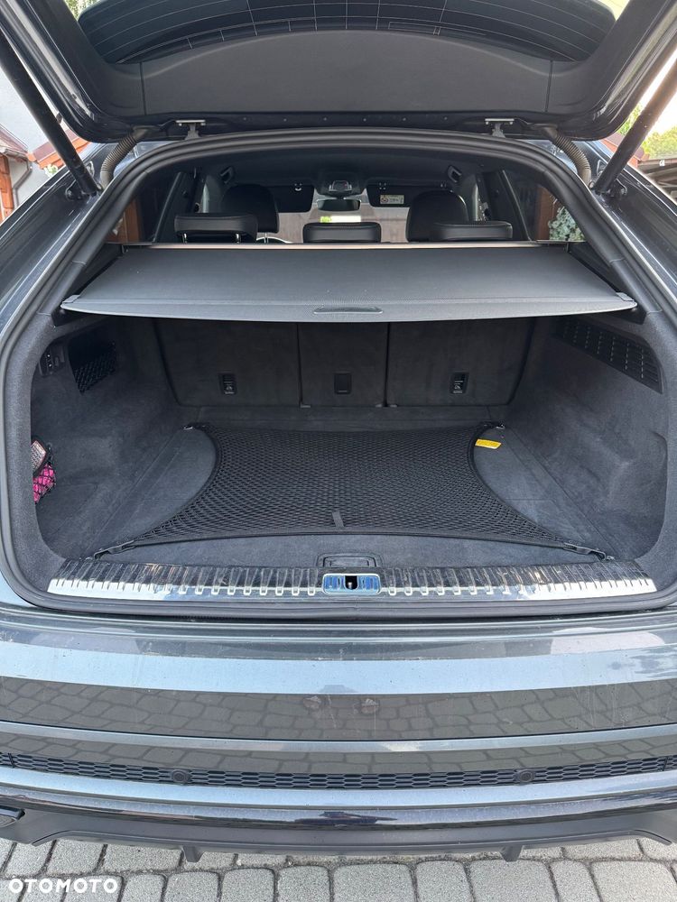 Audi Q8 - 12