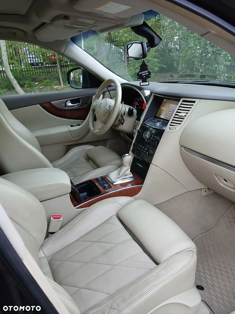 Infiniti FX FX30d AWD S - 9