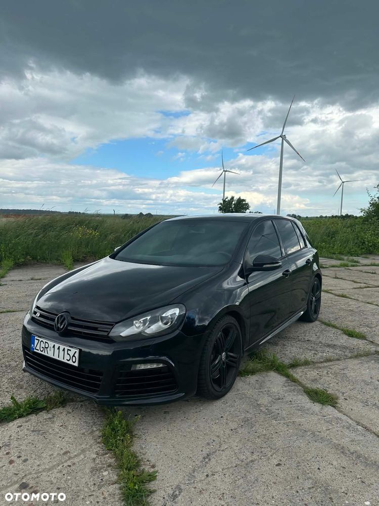 Volkswagen Golf - 6