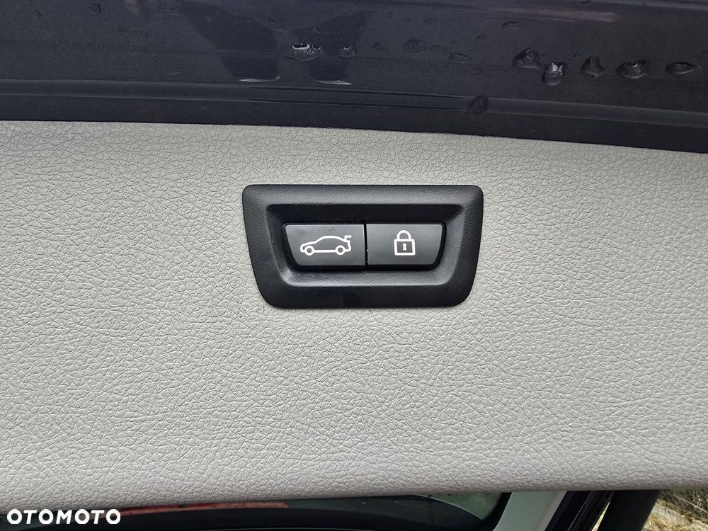 BMW Seria 3 320d xDrive Sport Line Shadow - 18