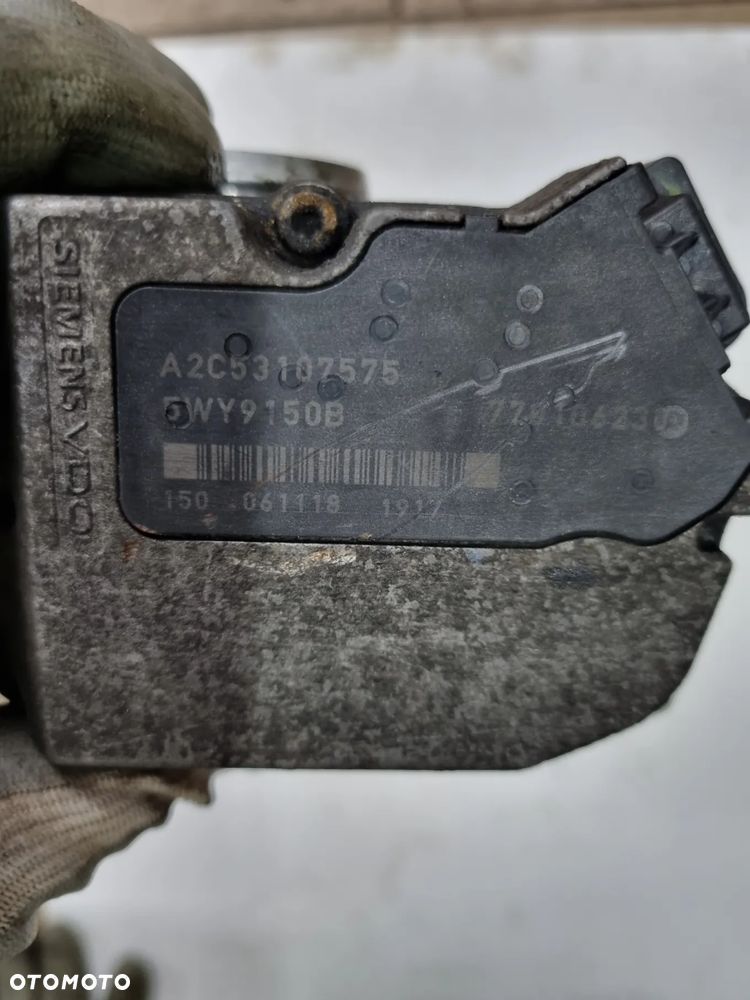 PRZEPUSTNICA TRAFIC VIVARO  MASTER MOVANO 2.5 DCI 06-14r. - 2