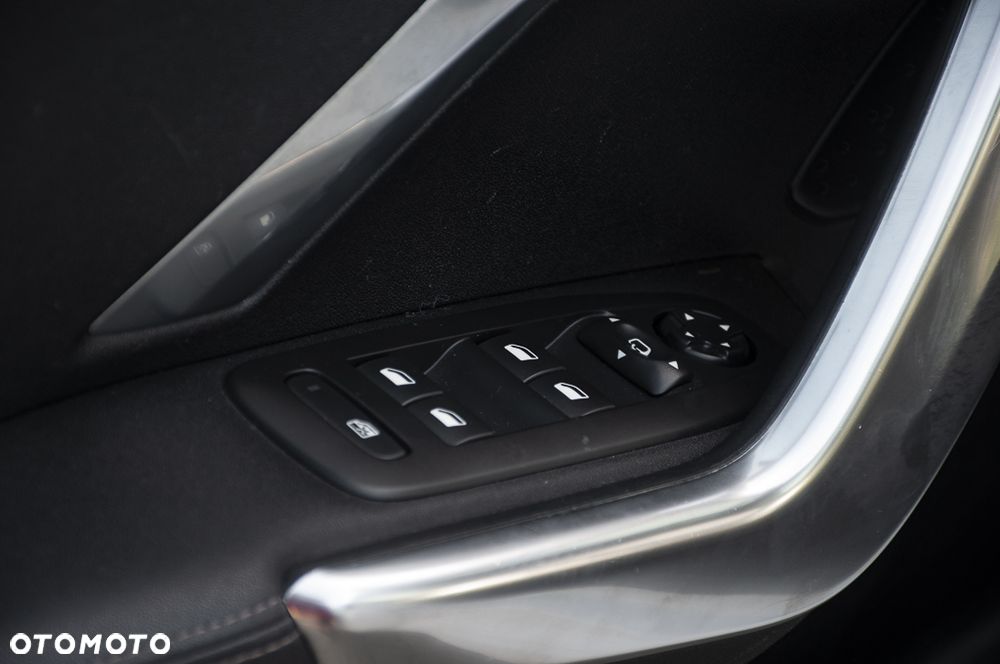 Peugeot 208 PureTech 110 Stop & Start Tech Edition - 32