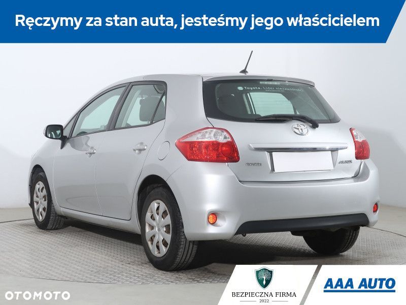 Toyota Auris - 5