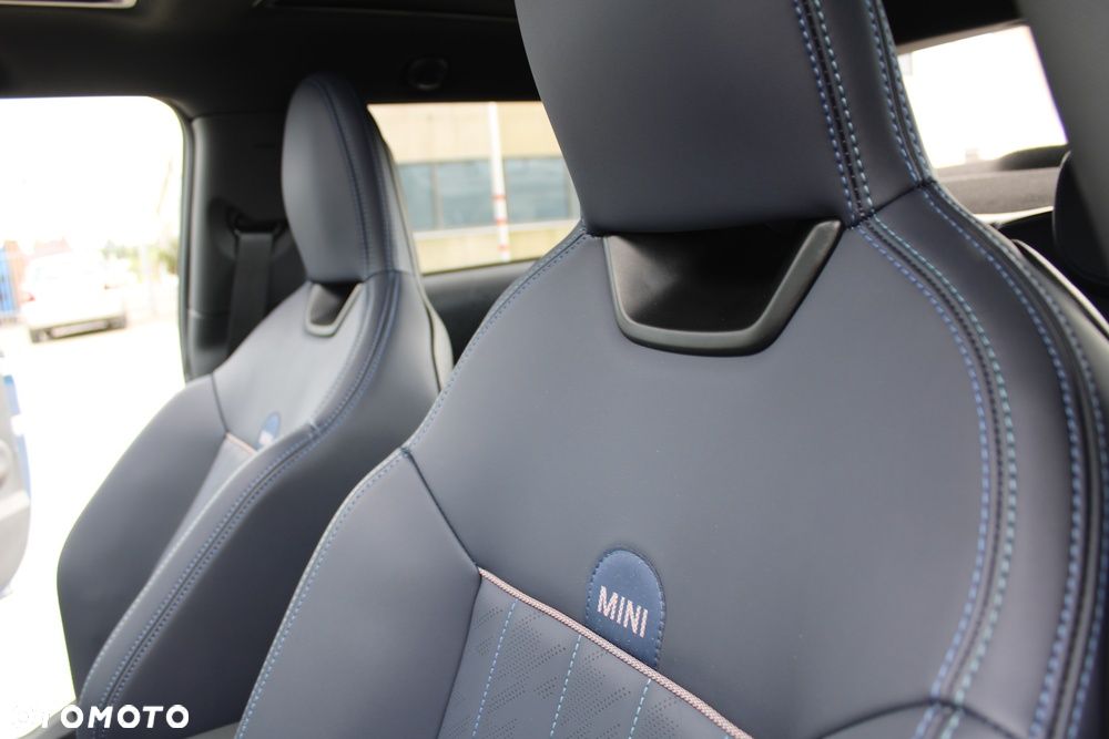 MINI Cooper S Favoured Trim - 31