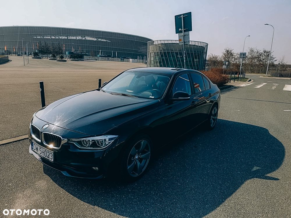 BMW Seria 3 318i - 6