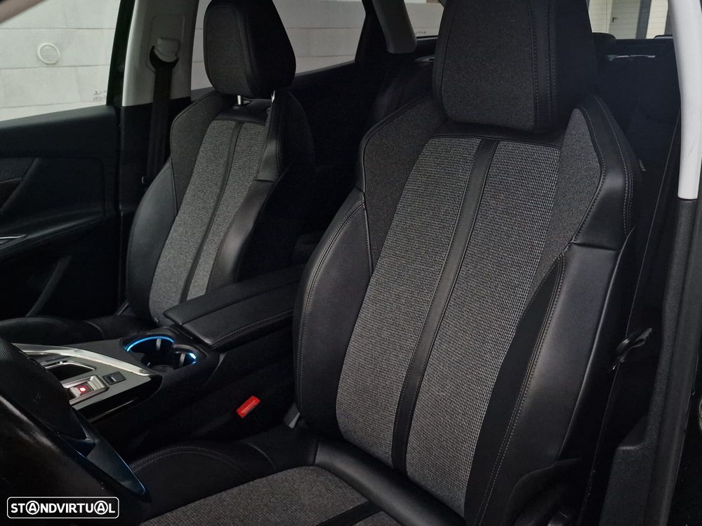 Peugeot 3008 PureTech 130 Stop & Start GPF EAT8 Allure - 11