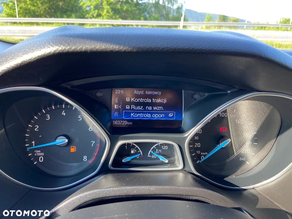 Ford Focus 1.0 EcoBoost Titanium - 18