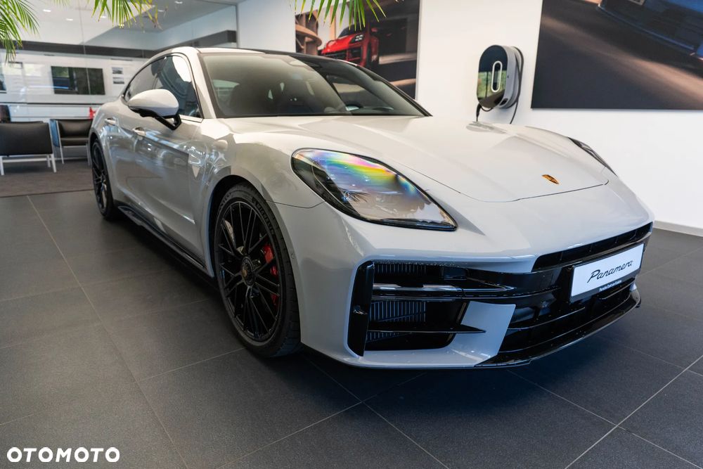 Porsche Panamera GTS - 8