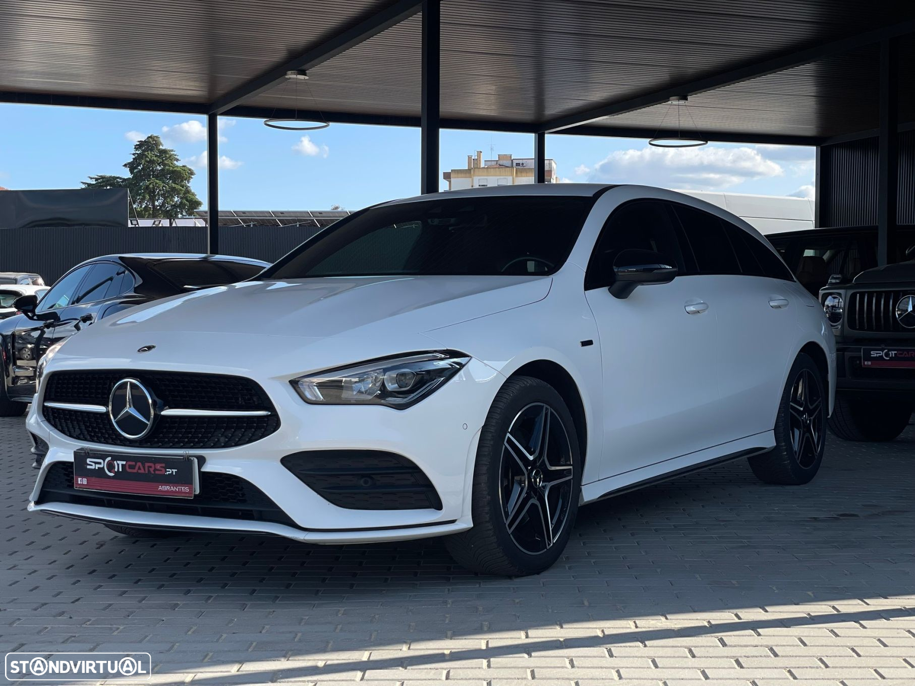 Mercedes-Benz CLA 250 e Shooting Brake AMG Line - 3