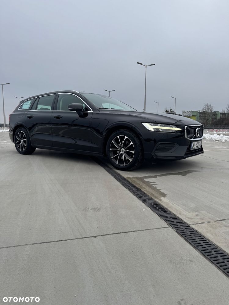 Volvo V60 D3 Momentum Pro - 1