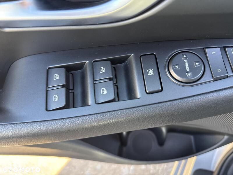 Hyundai i30 1.5 DPI Smart - 13