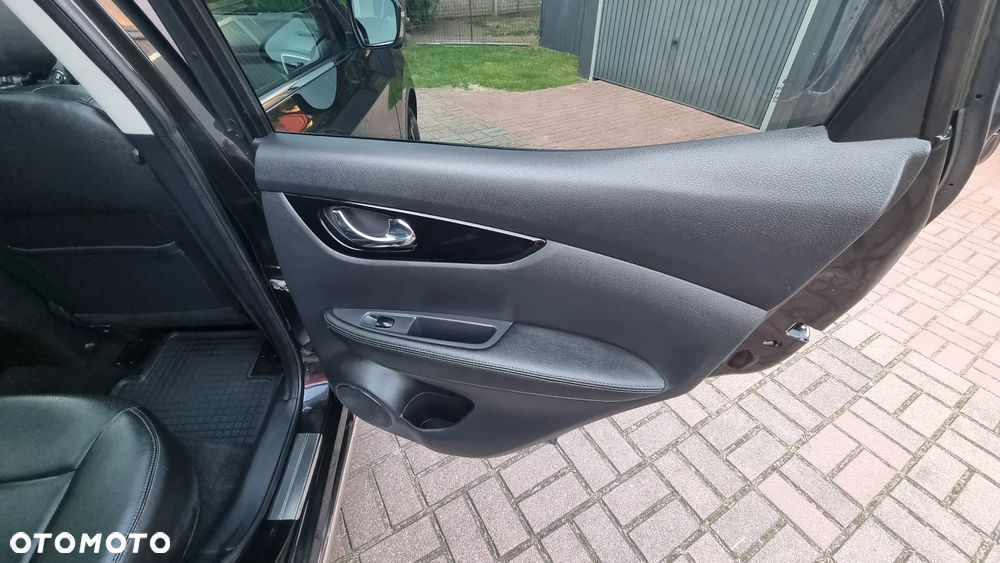 Nissan Qashqai 1.6 dCi DPF tekna - 18