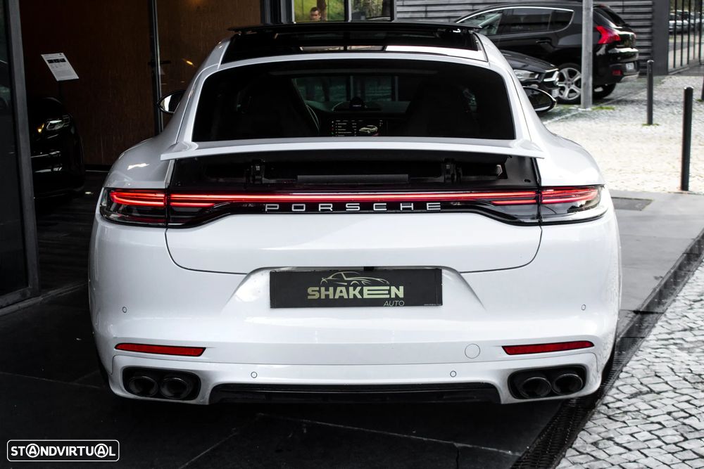 Porsche Panamera 4 E-Hybrid Platinum Edition - 10