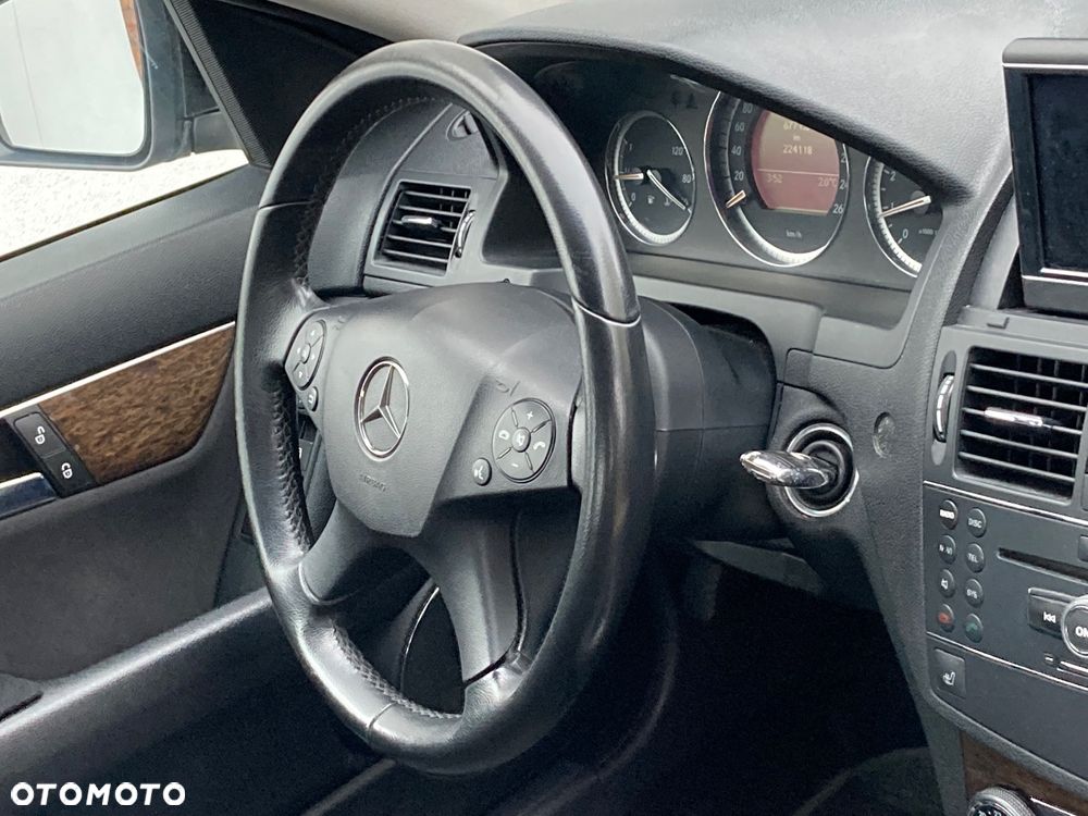 Mercedes-Benz Klasa C 200 Kompressor Elegance - 28