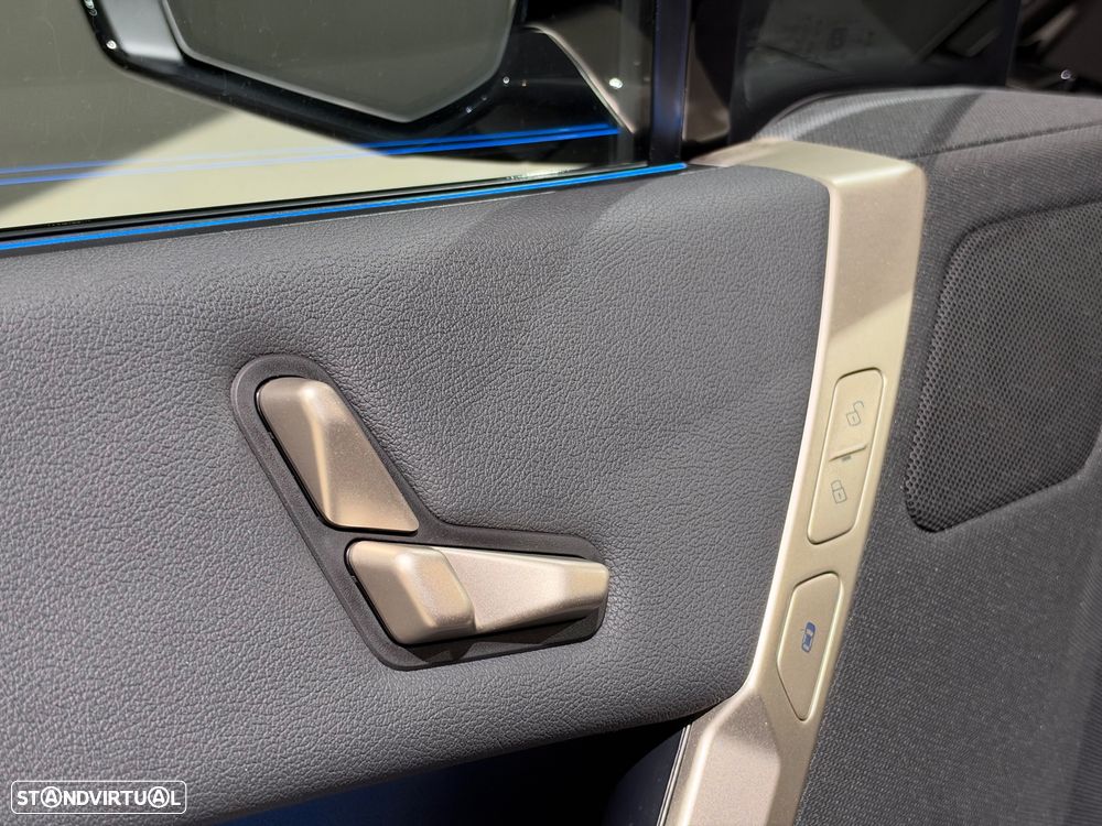 BMW iX xDrive 40 Pack Desportivo - 34
