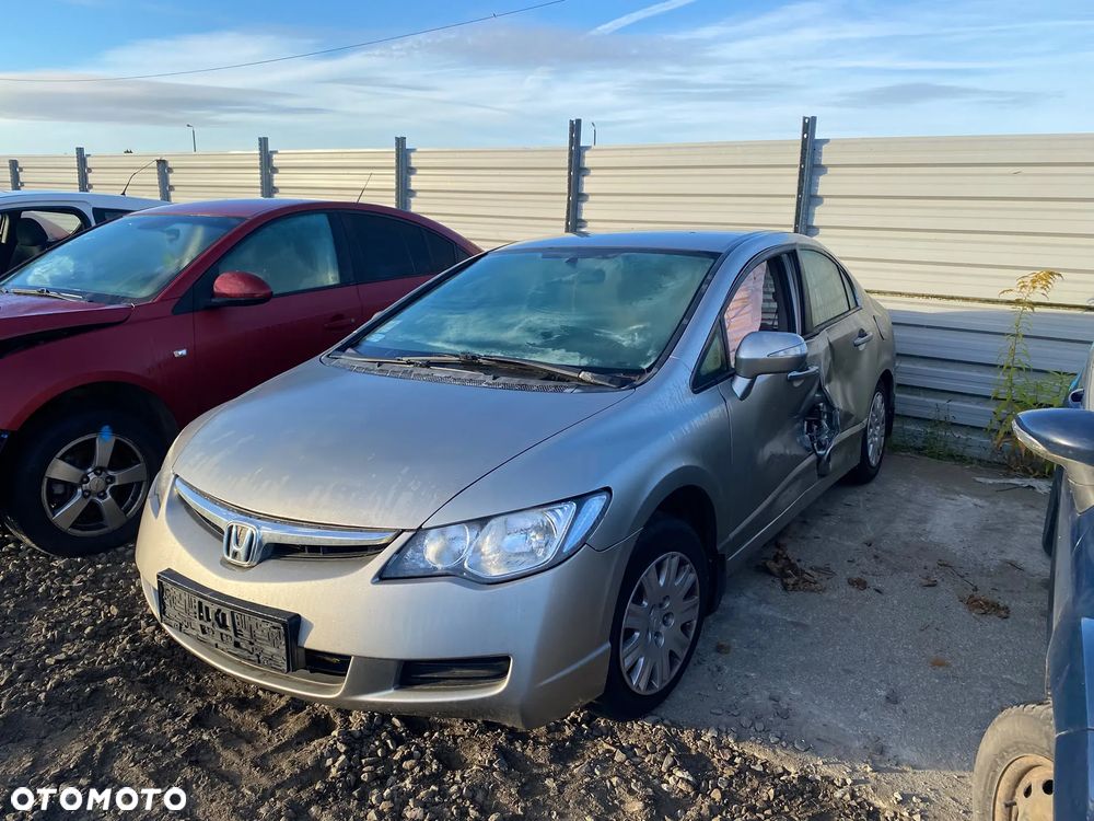 267/HONDA CIVIC VIII - 1