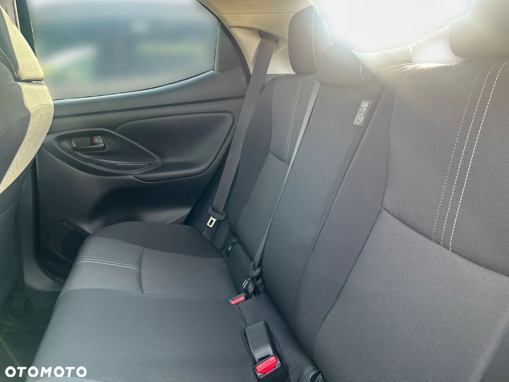Toyota Yaris Hybrid 1.5 Style - 37