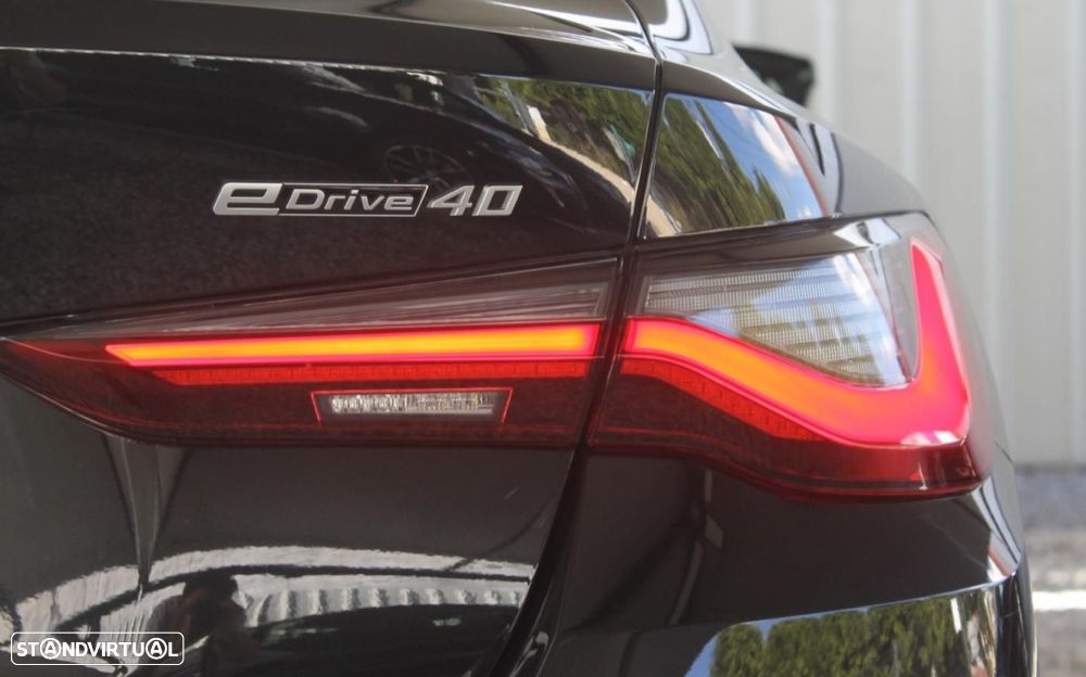 BMW i4 eDrive40 Desportiva M - 47