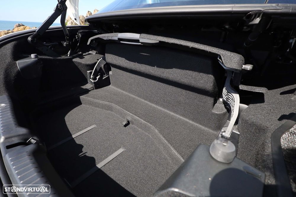 Mercedes-Benz SLK 200 Standard - 41