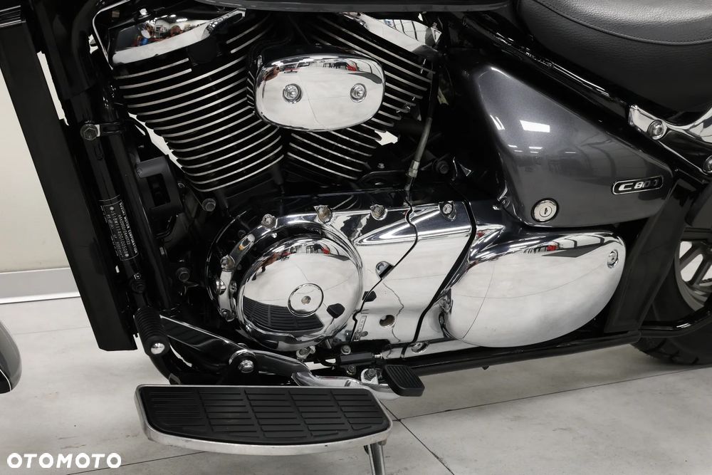 Suzuki VL 800 Volusia - 21