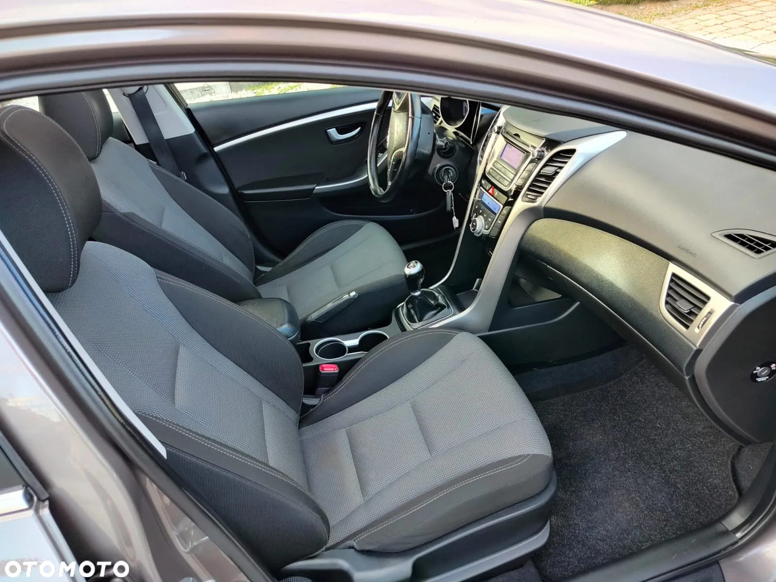 Hyundai i30 blue 1.6 CRDi Trend - 25