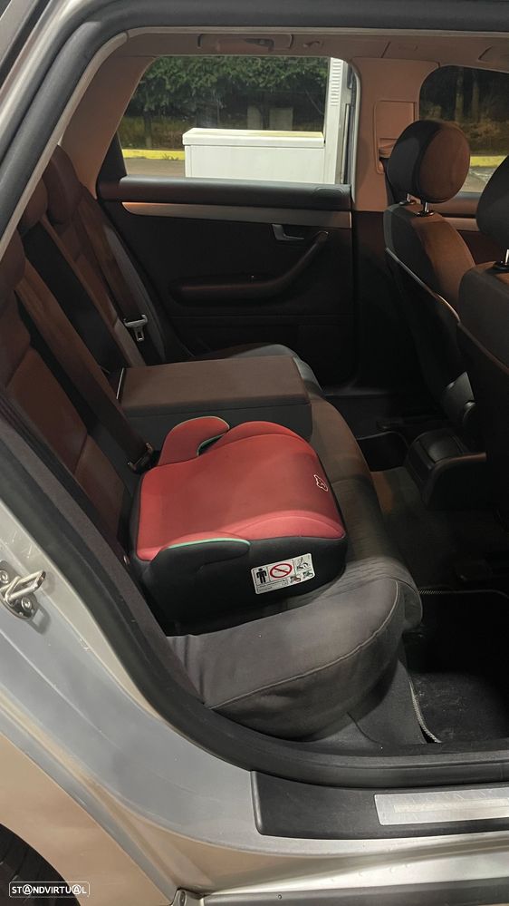 Audi A4 Avant 2.0 TDi - 8