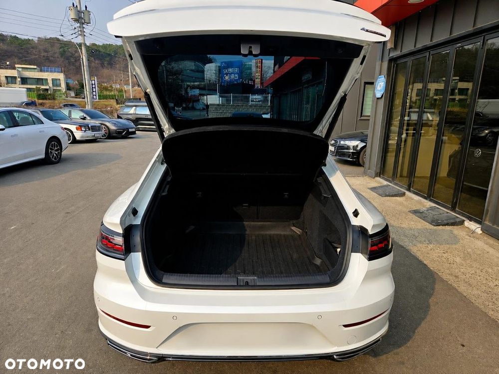 Volkswagen Arteon 2.0 TDI SCR 4Motion DSG R-Line - 16