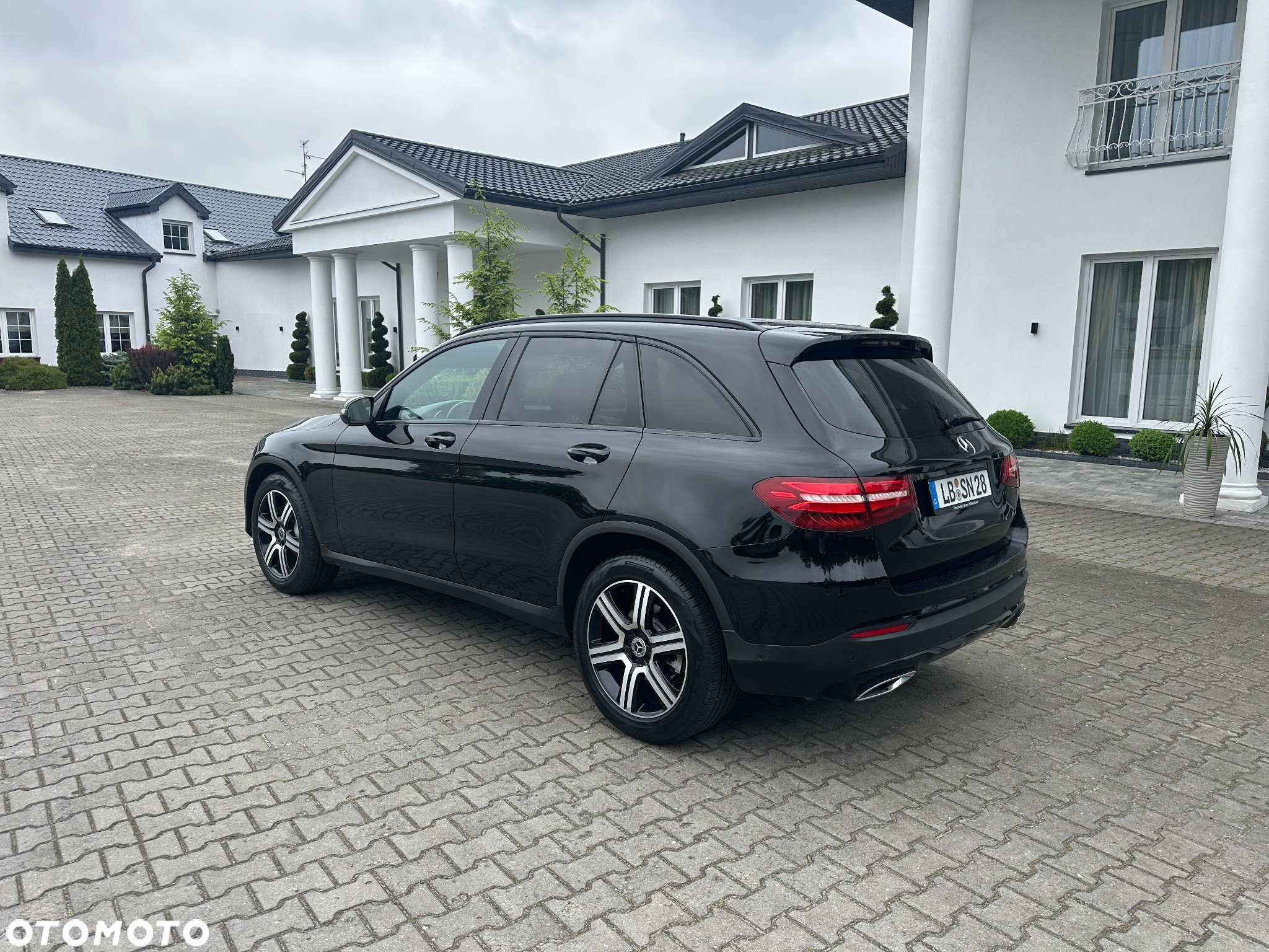 Mercedes-Benz GLC - 19
