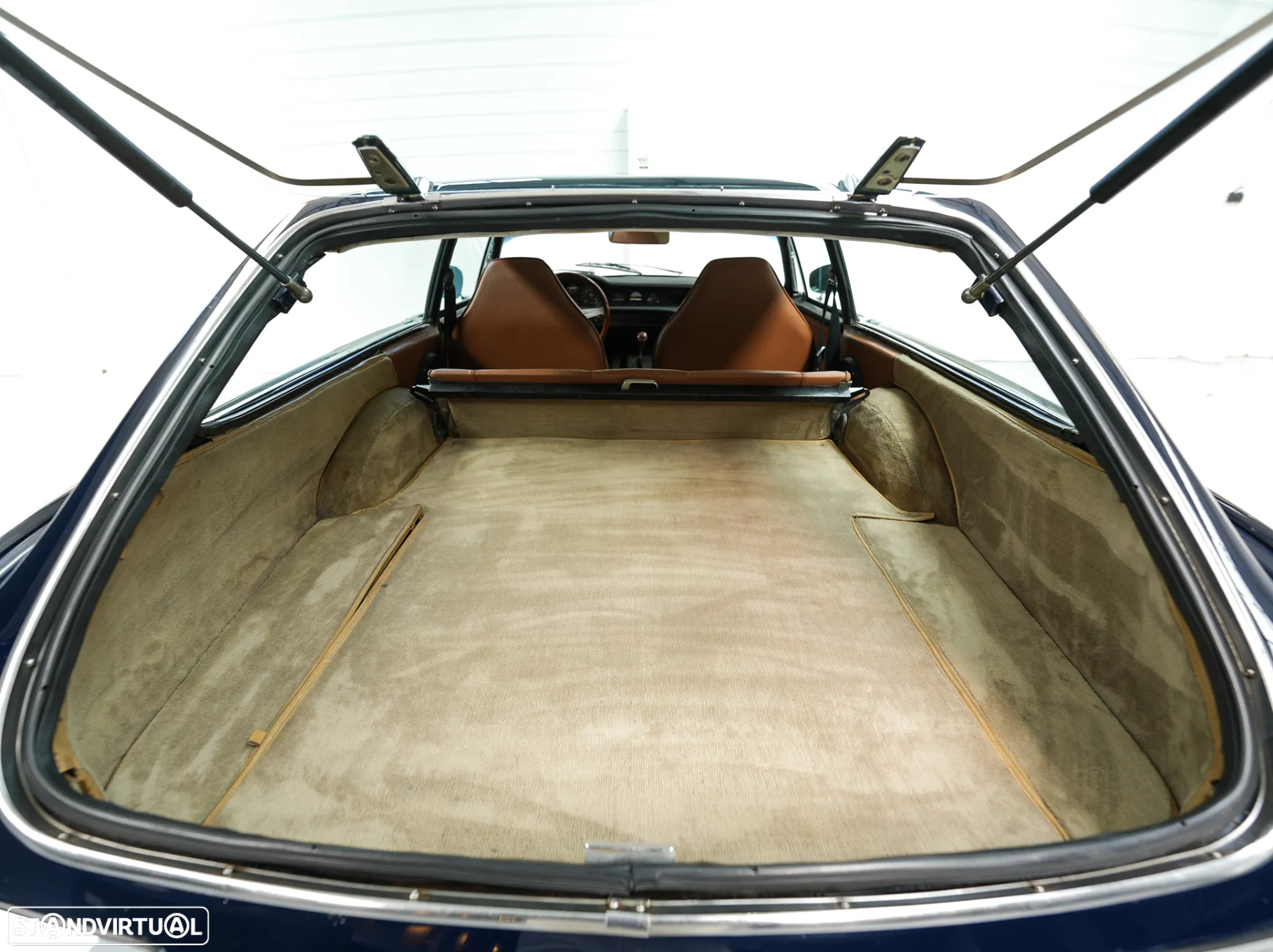Volvo P1800 - 15