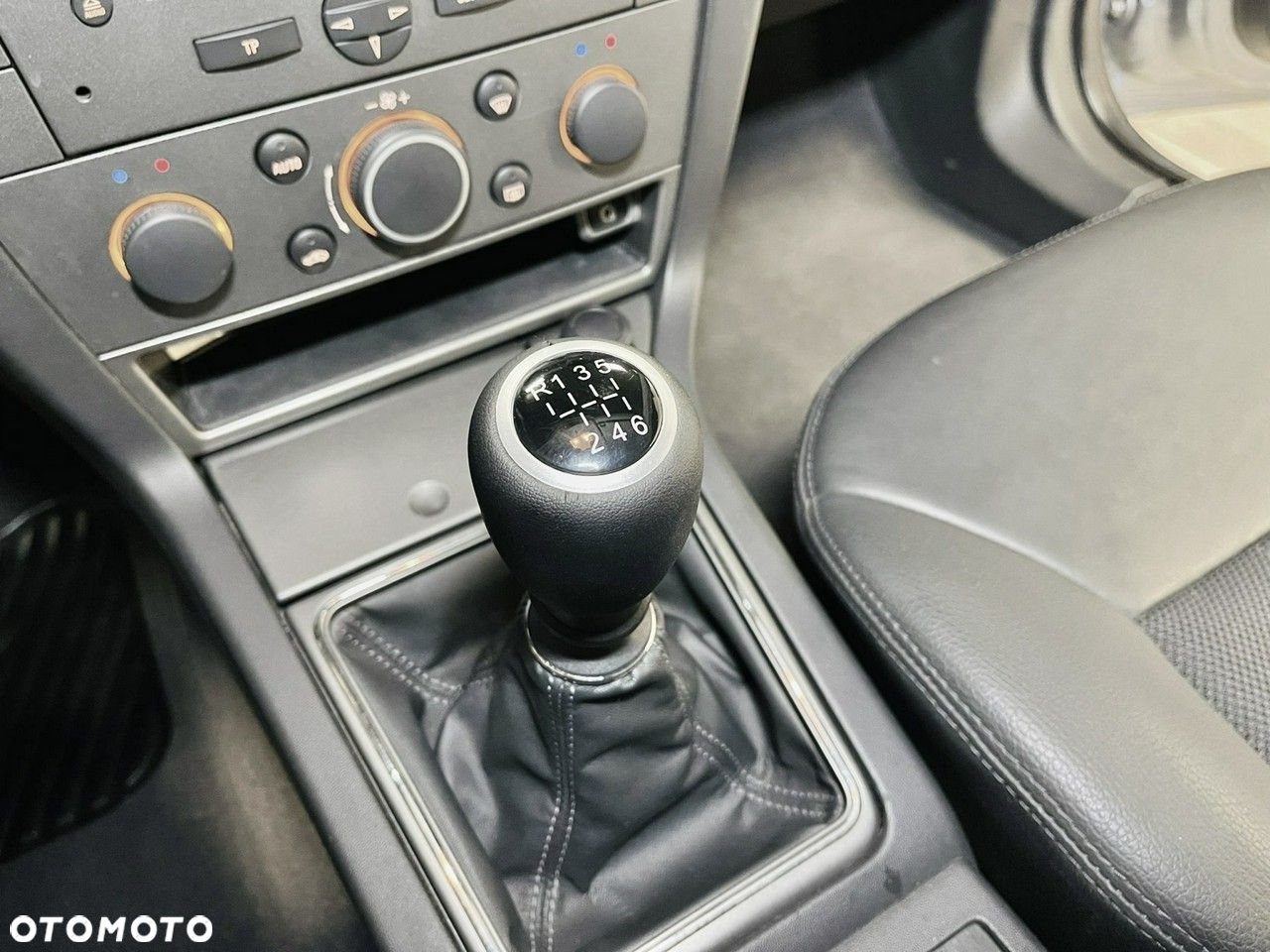 Opel Vectra 1.9 CDTI Elegance - 21